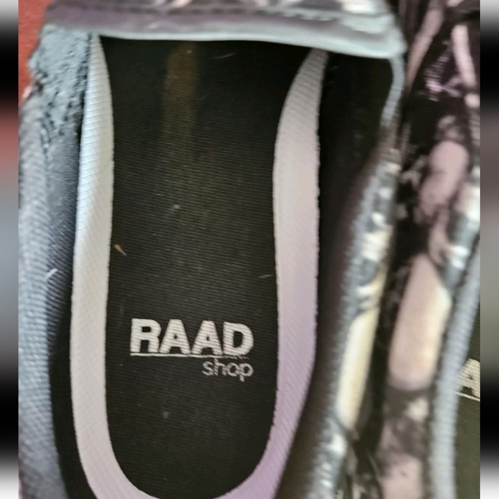 raad shop shoes Skull Slip Ons Men 6.5 Women 8.5 - Picture 4 of 9
